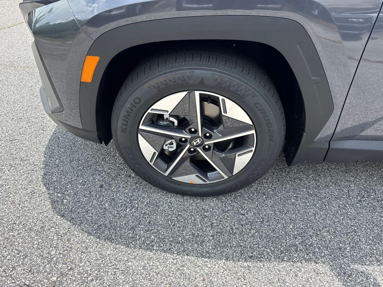 New 2026 Gray HYUNDAI SEL Premium FWD image 12