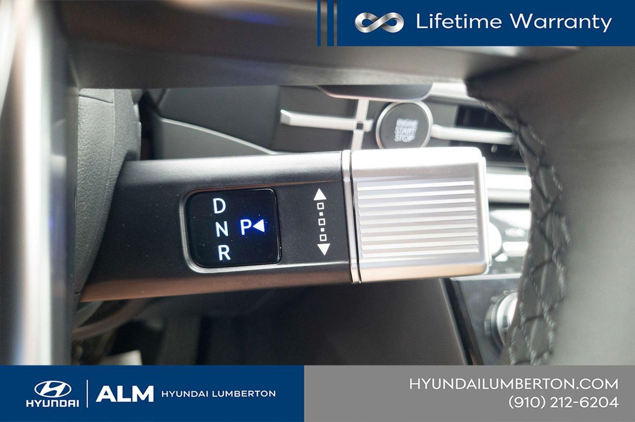 New 2027 Shimmering Silver Hyundai SE FWD image 27