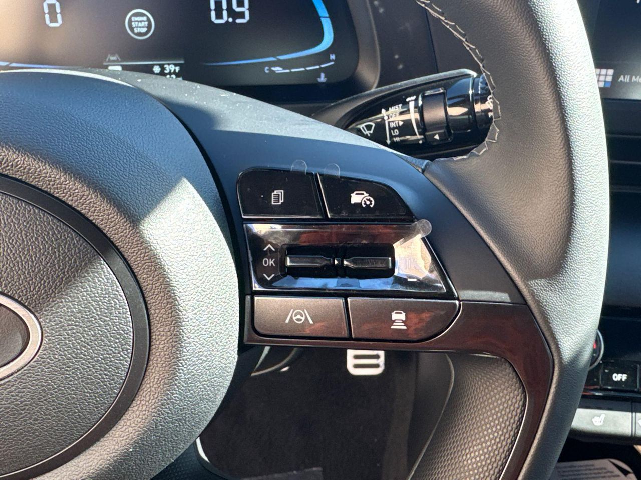 New 2026 Gray HYUNDAI SEL Sport image 28
