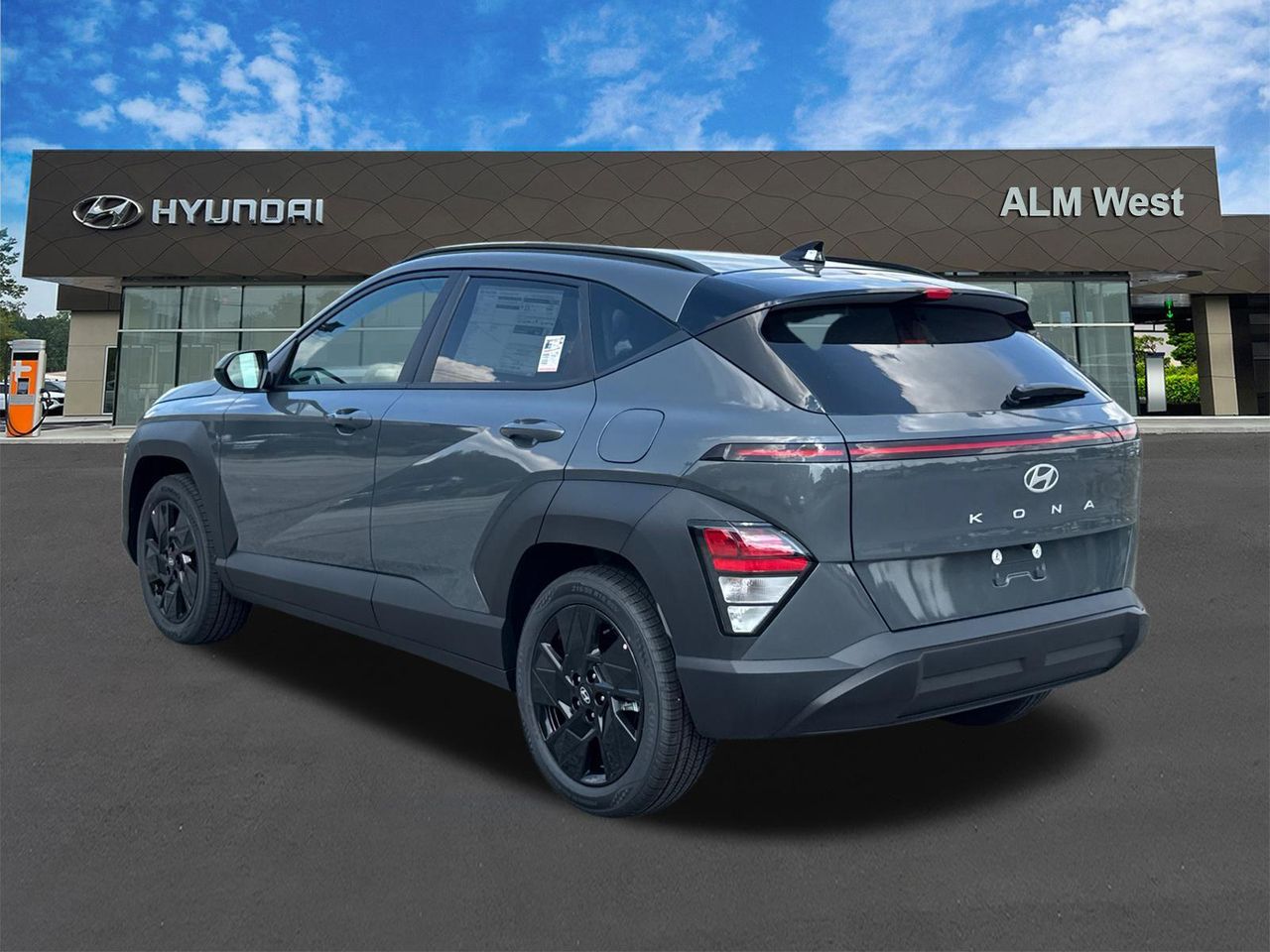 New 2027 Gray Hyundai SEL Sport FWD image 8