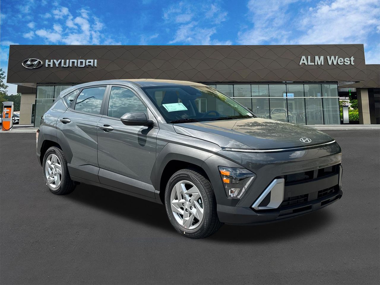 New 2027 Gray Hyundai SE FWD image 4