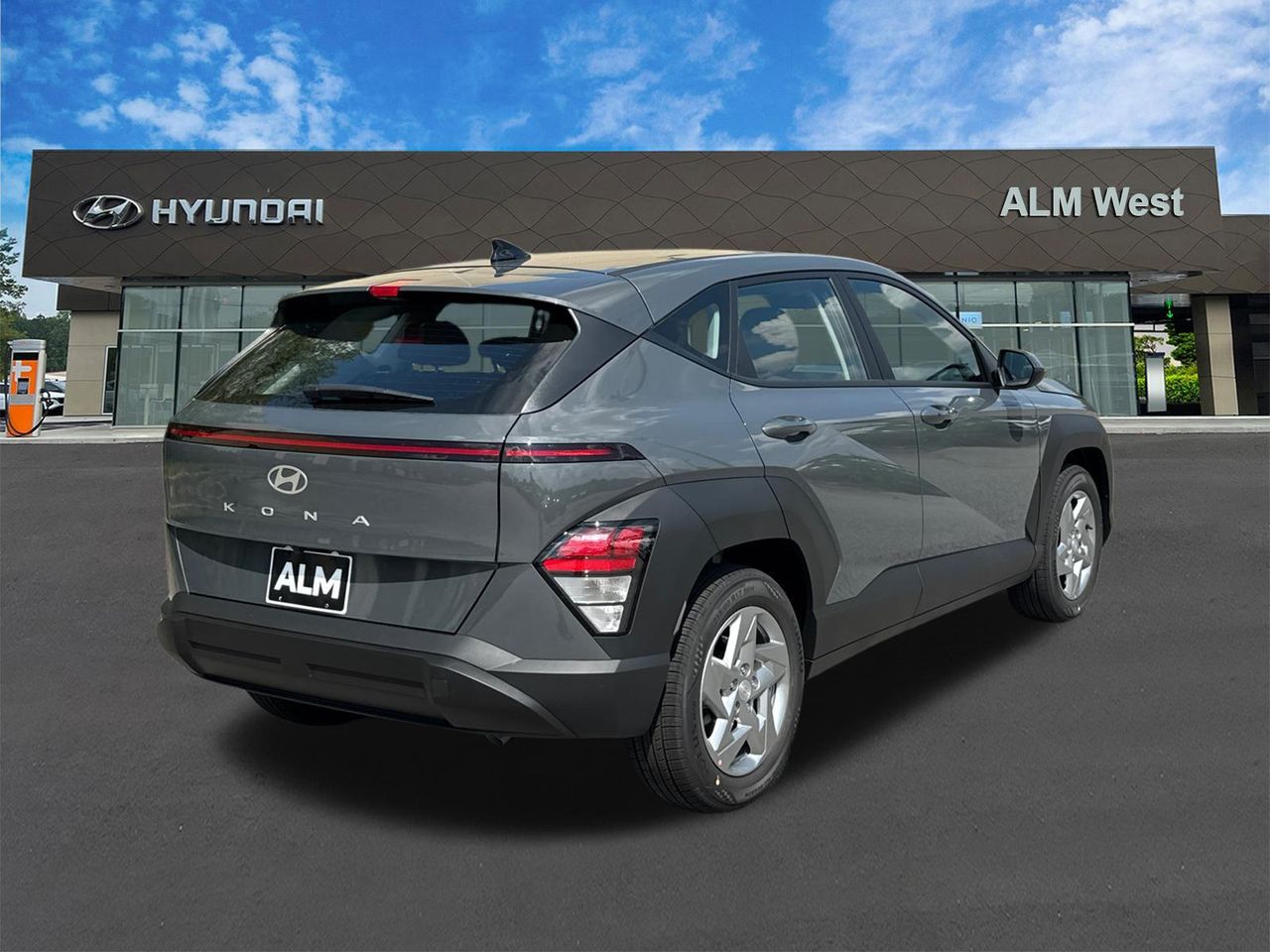 New 2027 Gray Hyundai SE FWD image 6