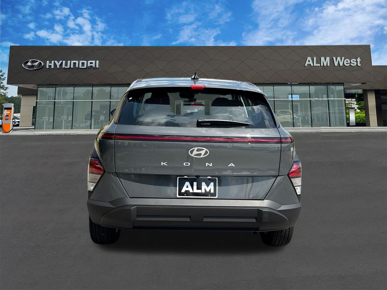 New 2027 Gray Hyundai SE FWD image 7