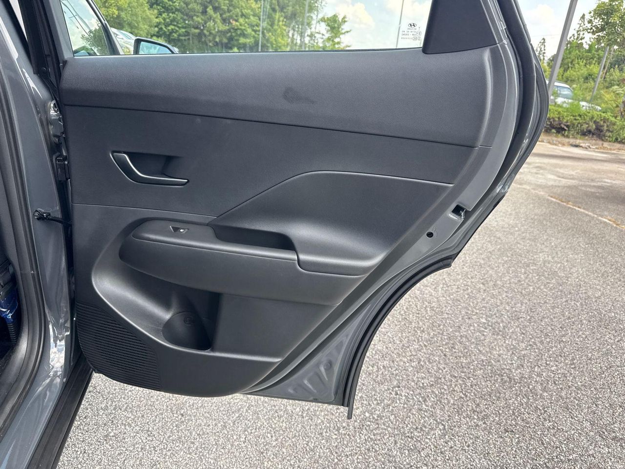 New 2027 Gray Hyundai SE FWD image 17