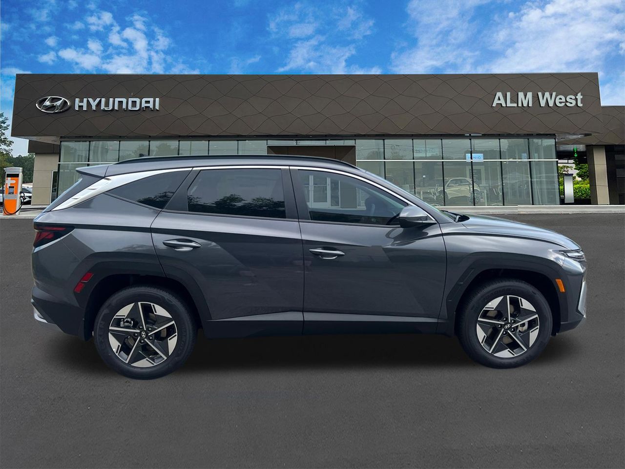 New 2026 Gray Hyundai SEL AWD image 5