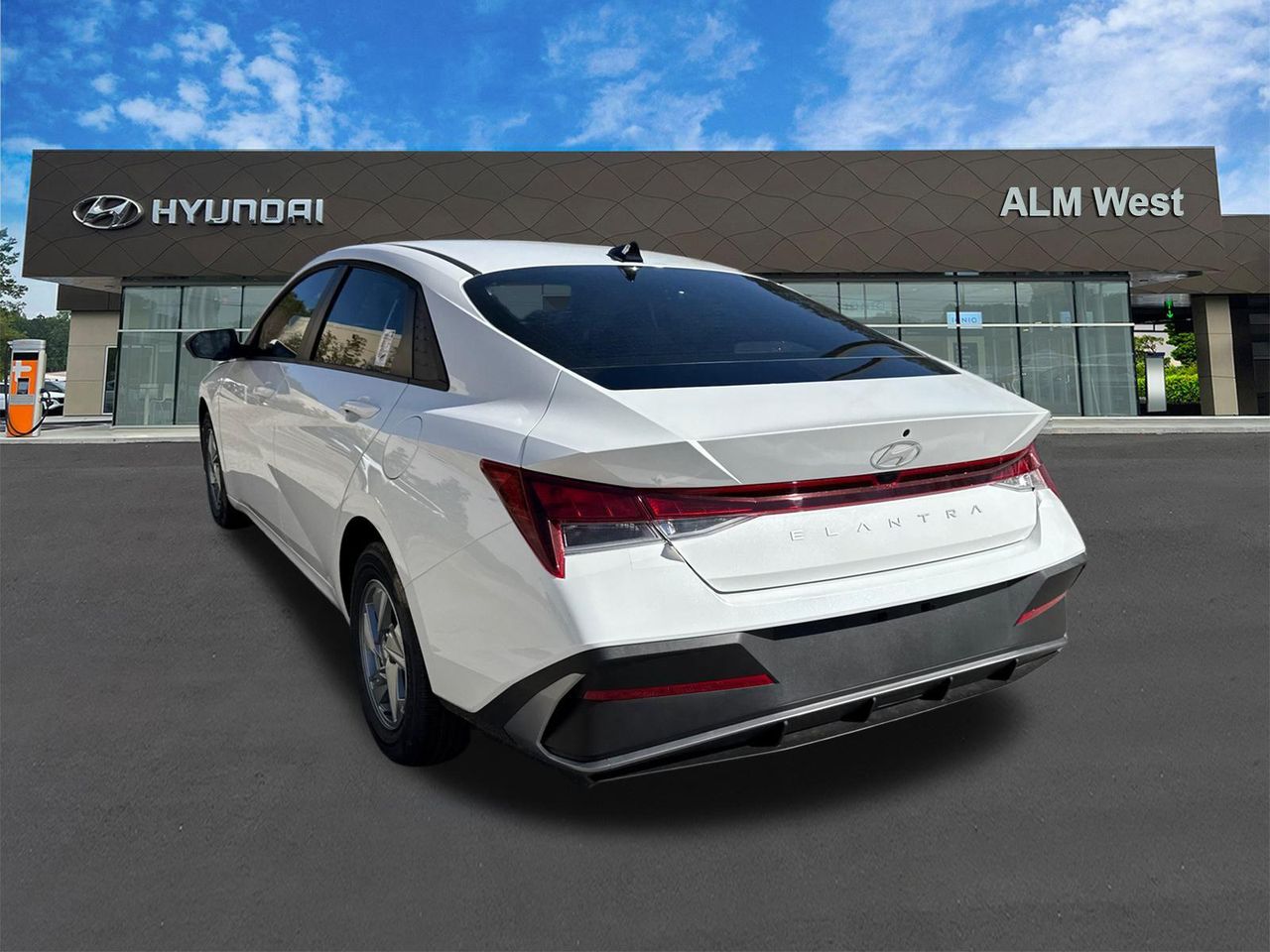 New 2026 White Hyundai SE image 8