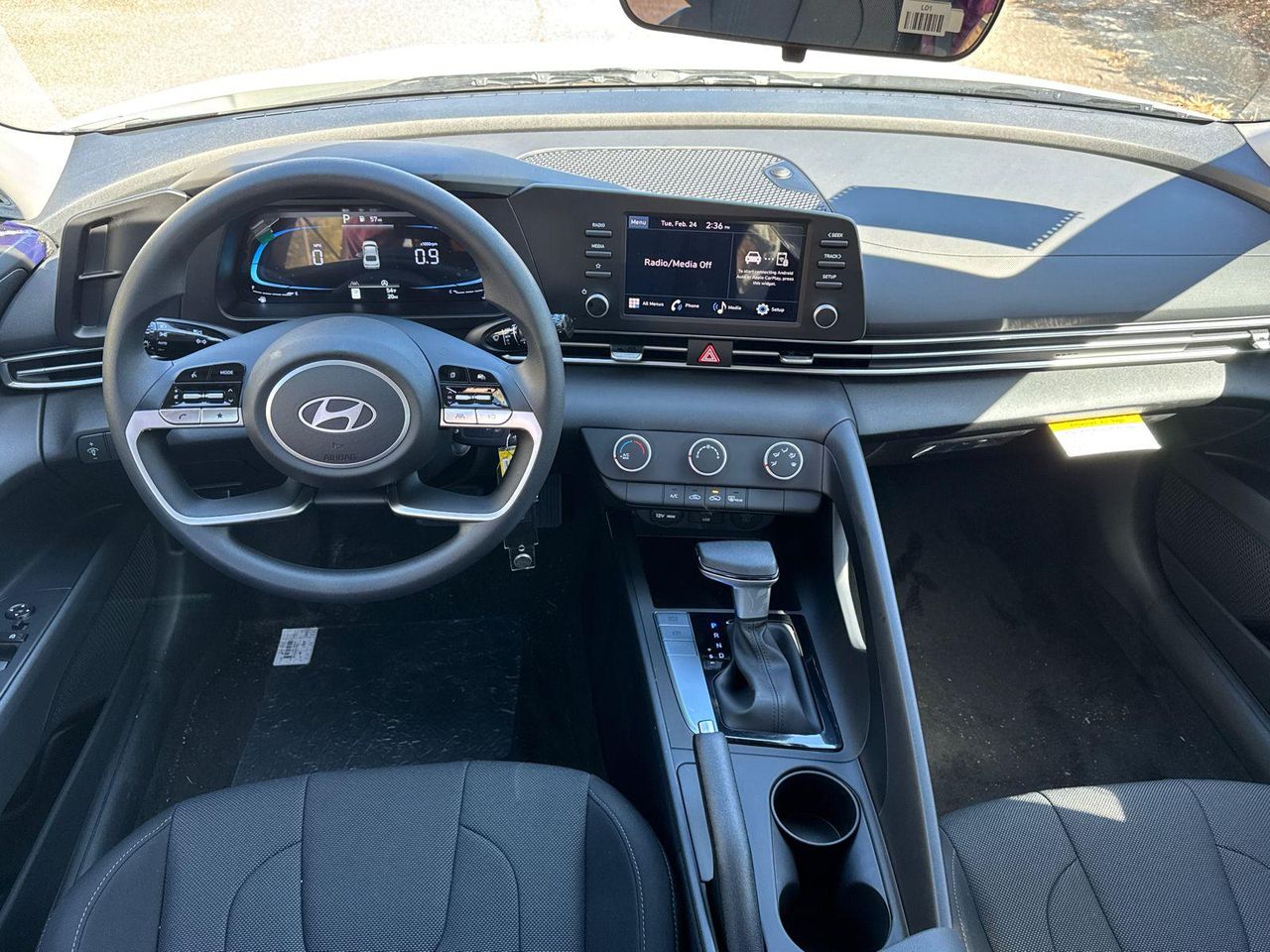New 2026 White Hyundai SE image 23