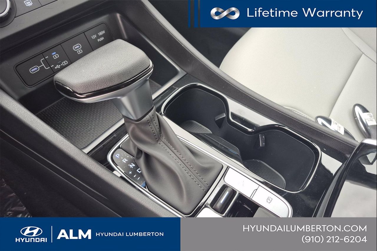New 2027 Phantom Black Hyundai SE FWD image 25