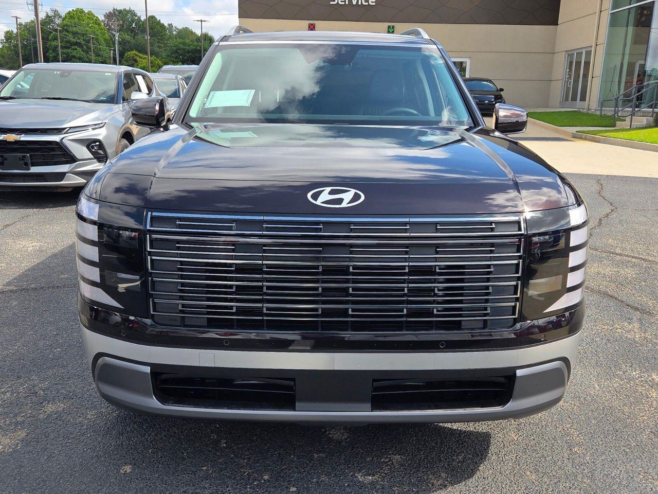 New 2026 Red HYUNDAI SEL FWD image 2