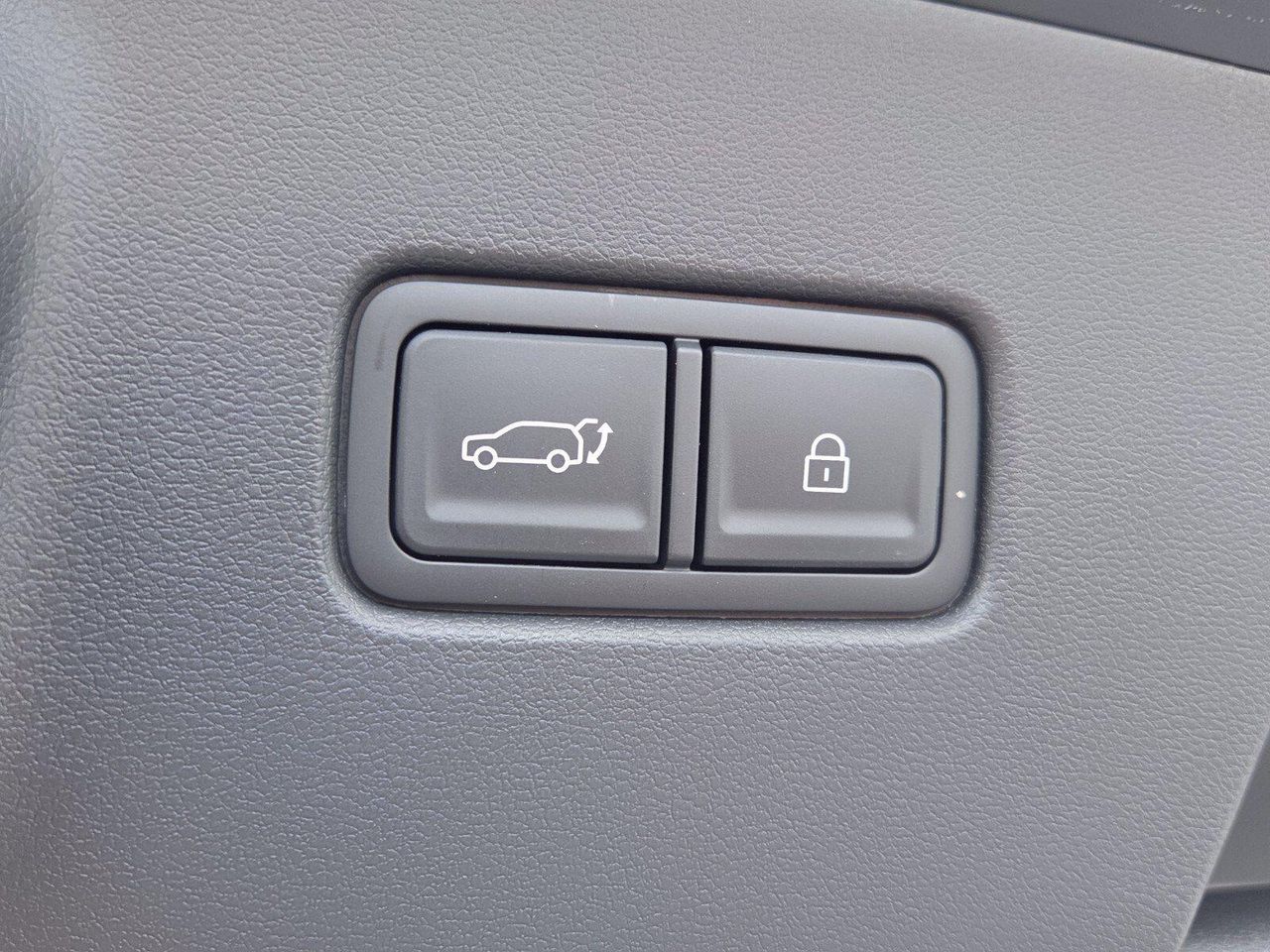 New 2026 Red HYUNDAI SEL FWD image 12