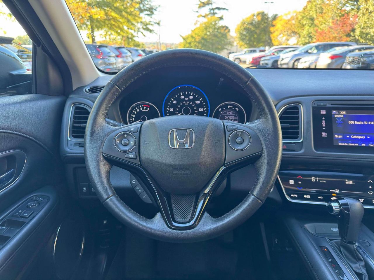 Used 2016 Crystal Black Pearl Honda EX-L image 24
