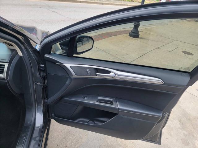 2019 Ford Fusion Hybrid SE