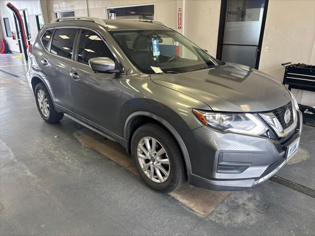 2018 Nissan Rogue SV for sale in Groveport, OH
