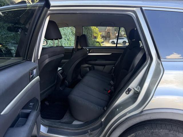 2011 Subaru Outback 2.5i Premium