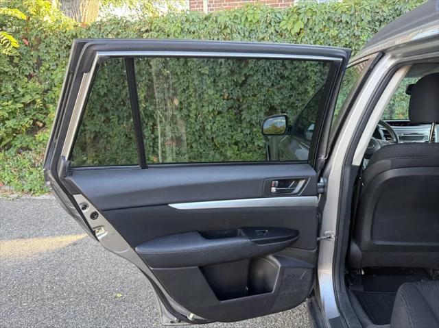 2011 Subaru Outback 2.5i Premium