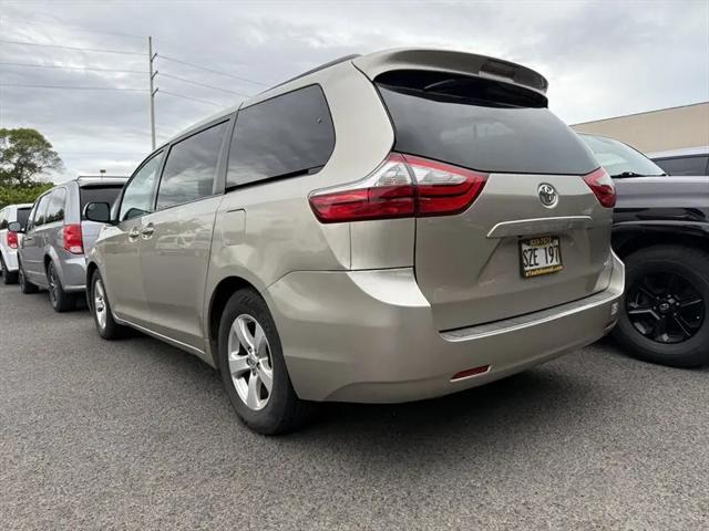 2017 Toyota Sienna LE 8 Passenger