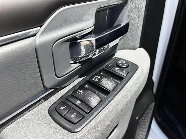 2017 Ram 1500 Big Horn Crew Cab 4x4 6'4" Box