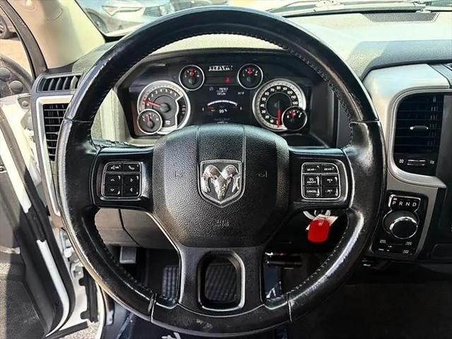 2017 Ram 1500 Big Horn Crew Cab 4x4 6'4" Box