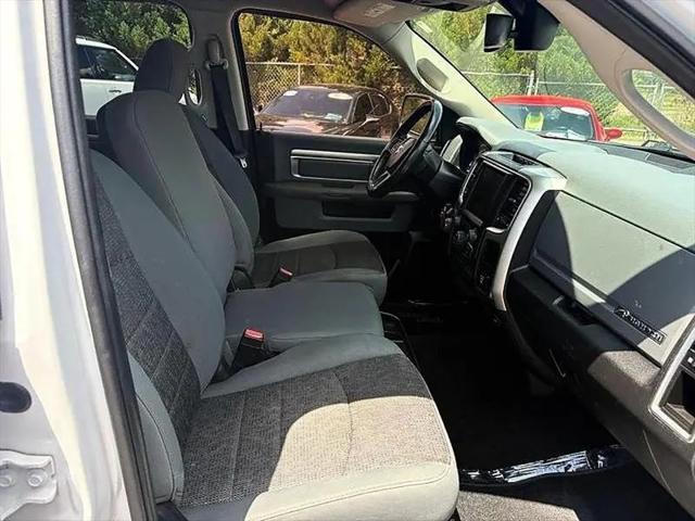 2017 Ram 1500 Big Horn Crew Cab 4x4 6'4" Box