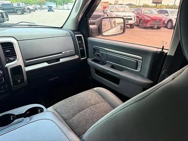 2017 Ram 1500 Big Horn Crew Cab 4x4 6'4" Box