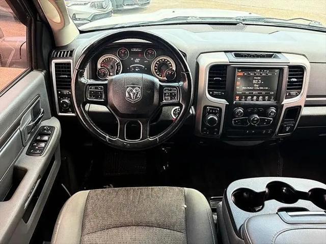 2017 Ram 1500 Big Horn Crew Cab 4x4 6'4" Box
