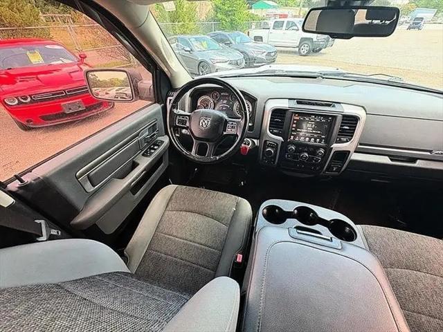 2017 Ram 1500 Big Horn Crew Cab 4x4 6'4" Box