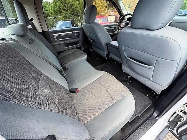 2017 Ram 1500 Big Horn Crew Cab 4x4 6'4" Box
