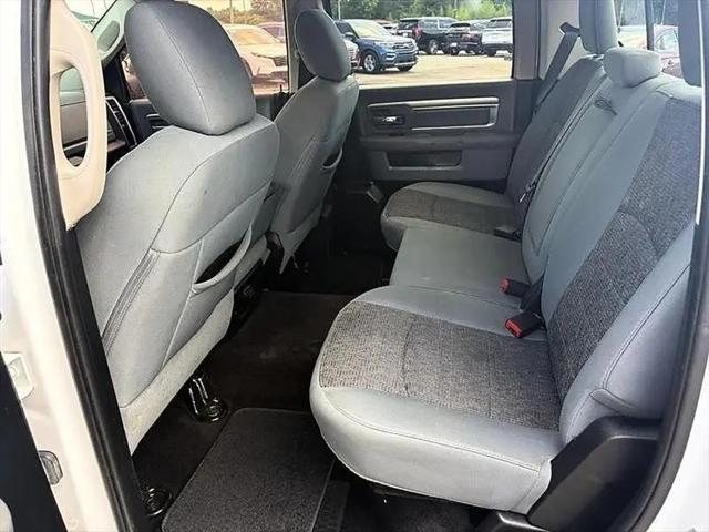 2017 Ram 1500 Big Horn Crew Cab 4x4 6'4" Box