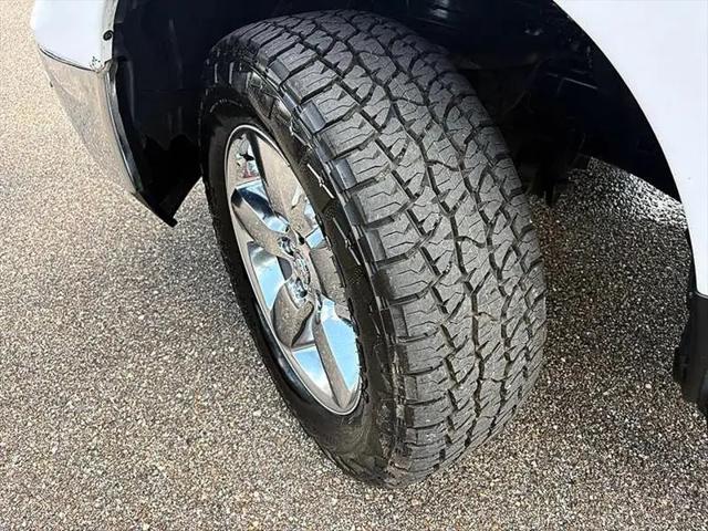2017 Ram 1500 Big Horn Crew Cab 4x4 6'4" Box