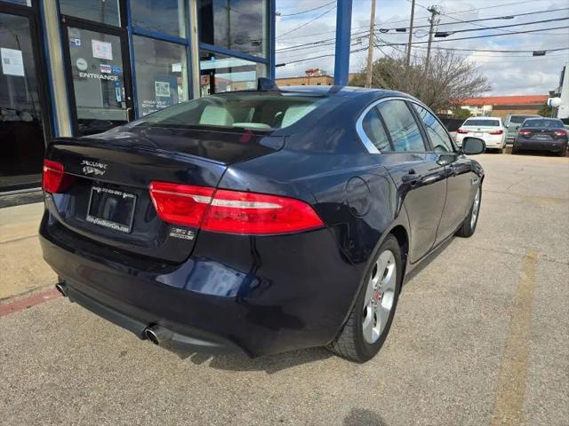2017 Jaguar XE 25t