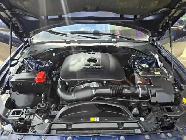 2017 Jaguar XE 25t