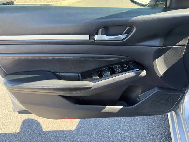 2020 Nissan Altima SL FWD