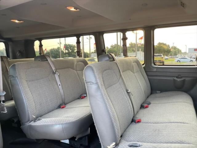 2020 Chevrolet Express Passenger RWD 3500 Extended Wheelbase LT