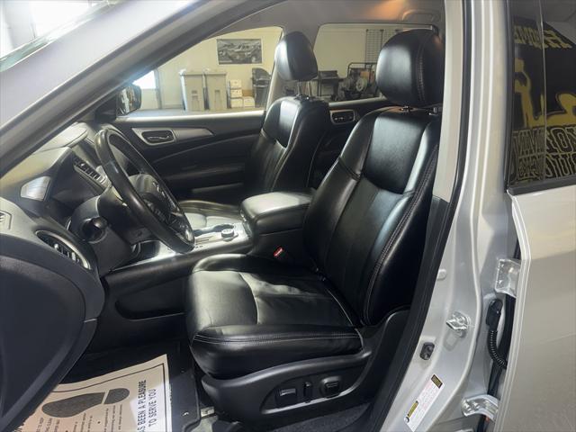 2020 Nissan Pathfinder SL 4WD