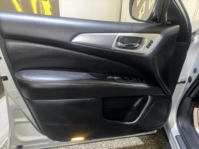 2020 Nissan Pathfinder SL 4WD