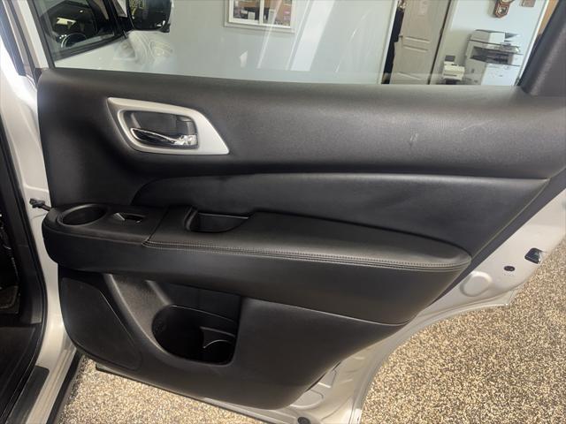 2020 Nissan Pathfinder SL 4WD