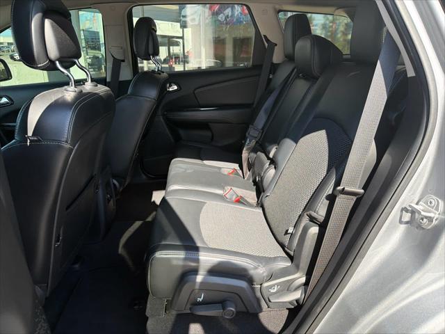 2018 Dodge Journey Crossroad