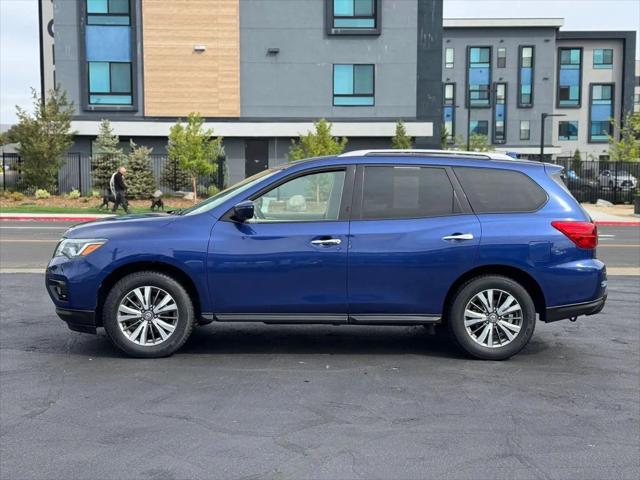 2019 Nissan Pathfinder SL