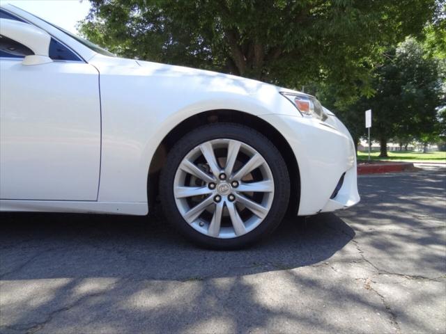2014 Lexus IS 250 4dr Sport Sdn Auto RWD