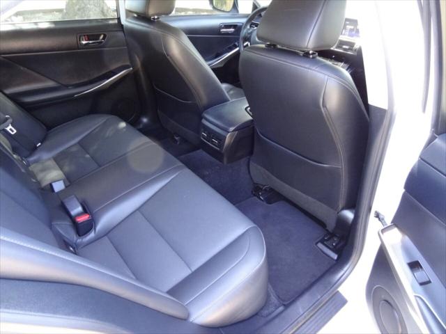 2014 Lexus IS 250 4dr Sport Sdn Auto RWD