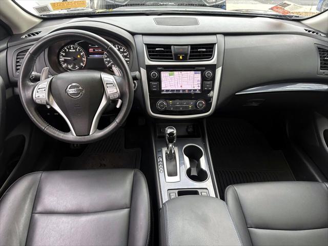 2018 Nissan Altima 2.5 SR [10]