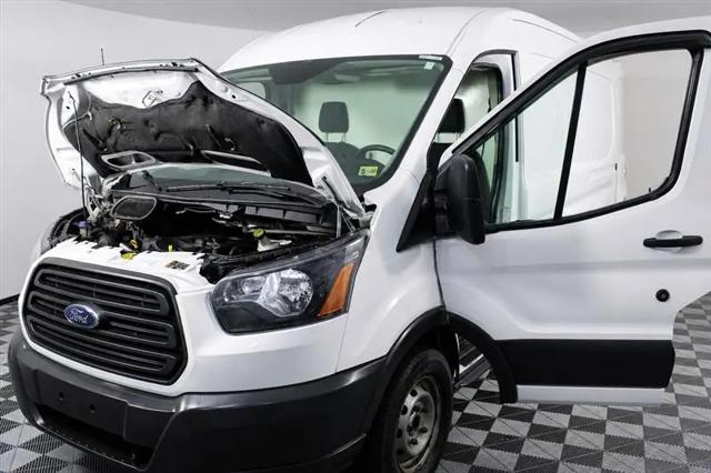 2015 Ford Transit T-250 130" Med Rf 9000 GVWR Sliding RH Dr