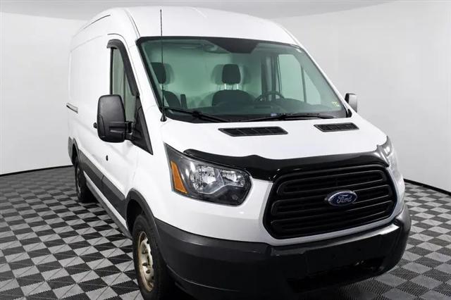 2015 Ford Transit T-250 130" Med Rf 9000 GVWR Sliding RH Dr