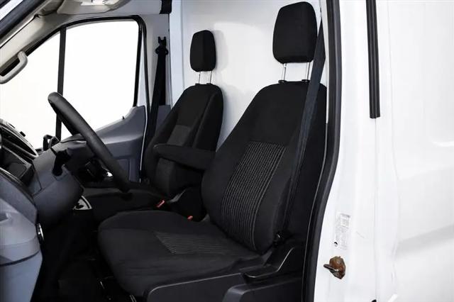 2015 Ford Transit T-250 130" Med Rf 9000 GVWR Sliding RH Dr