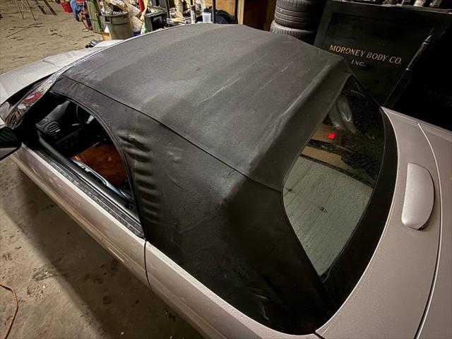 2005 Ford Thunderbird Deluxe