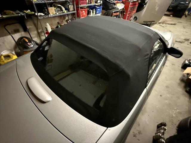 2005 Ford Thunderbird Deluxe