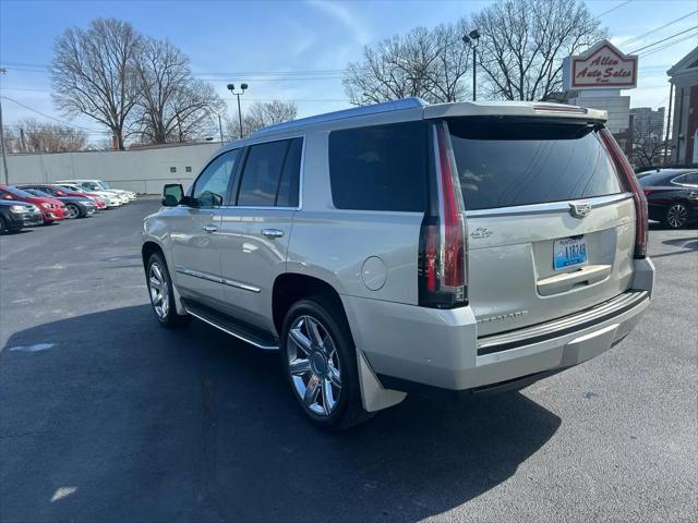 2017 Cadillac Escalade Luxury