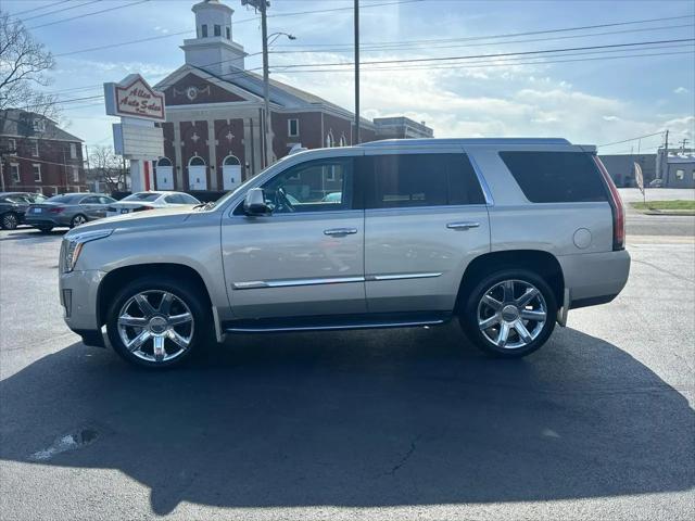 2017 Cadillac Escalade Luxury