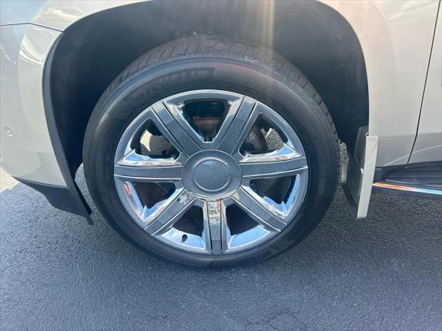 2017 Cadillac Escalade Luxury