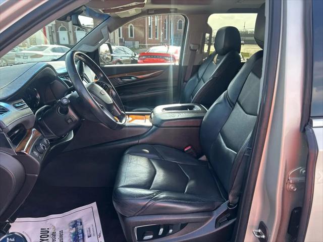 2017 Cadillac Escalade Luxury